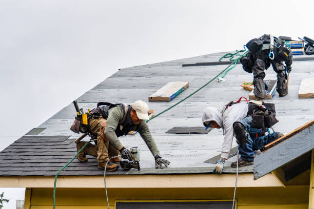 Professional Gutter Installation technician working in Maricopa, CA
